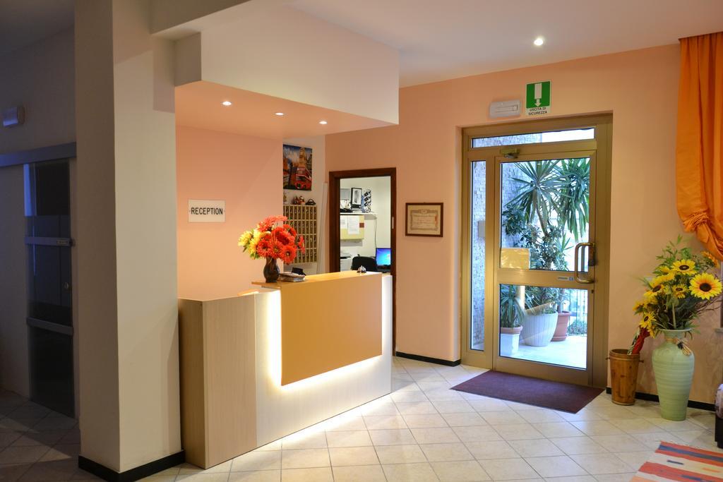 Hotel Geppi Pietra Ligure Exterior photo