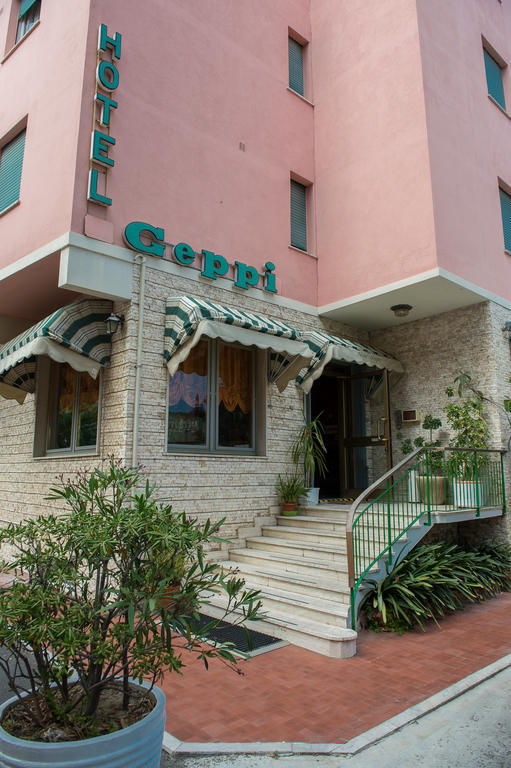 Hotel Geppi Pietra Ligure Exterior photo