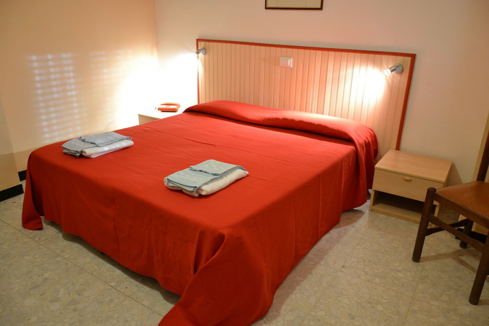 Hotel Geppi Pietra Ligure Exterior photo